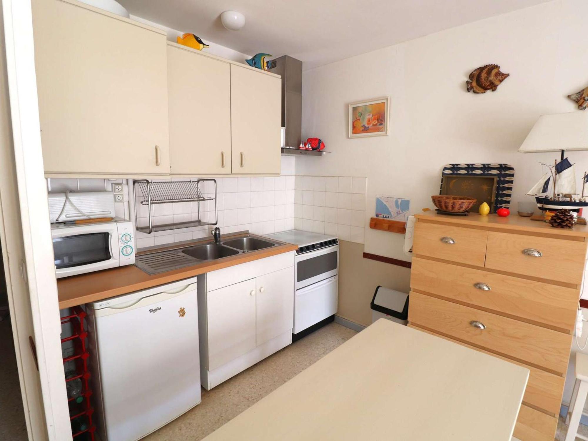 לה-גרו-דו-רואה Studio Confortable 3/4 Pers, 100M Plage, Parking Prive Au Grau-Du-Roi - Fr-1-307-20 מראה חיצוני תמונה